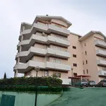 Rent 5 bedroom house of 200 m² in Pescara