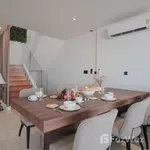 Rent 4 bedroom house of 660 m² in Phuket