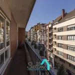 Rent 4 bedroom apartment of 133 m² in Oviedo