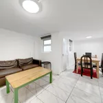 Rent 3 bedroom flat in  London