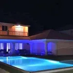 Rent 7 bedroom house of 240 m² in Guéret