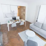 Appartement de 64 m² avec 3 chambre(s) en location à Paris