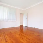 Rent 4 bedroom house in Kanahooka