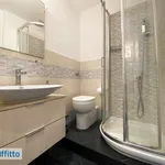 Rent 4 bedroom apartment of 120 m² in Genoa