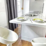 Rent 1 bedroom apartment of 16 m² in Paris