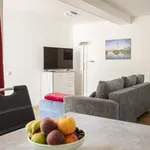 Miete 2 Schlafzimmer wohnung von 969 m² in Dusseldorf