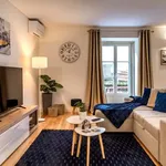 Rent 4 bedroom apartment of 62 m² in Lisboa