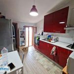 Affitto 3 camera appartamento di 105 m² in Naples