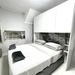 Rent 2 bedroom apartment of 60 m² in Napoli