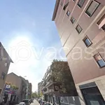 Rent 1 bedroom apartment of 40 m² in Milano