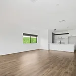 Rent 4 bedroom house in Mickleham, VIC 3064