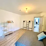 Rent 2 bedroom apartment of 93 m² in berlin