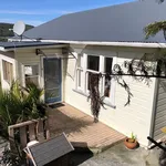 Rent 4 bedroom house in Wellington