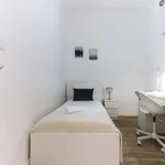 Rent a room in lisbon