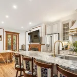 Rent 5 bedroom house in Manhattan