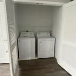 Rent 2 bedroom apartment in Central Islip