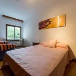 Rent a room of 140 m² in valencia