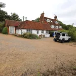 4 Bedrooms House - Detached - To Let