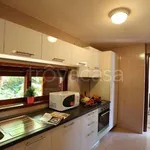 Rent 3 bedroom house of 150 m² in Nesso