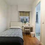 Rent 6 bedroom apartment in Madrid