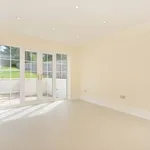 Rent 5 bedroom house in South East England