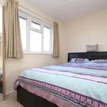 Rent 2 bedroom flat in South East England