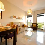 Rent 3 bedroom house of 95 m² in Sevilla