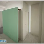 Affitto 4 camera appartamento di 177 m² in Turin