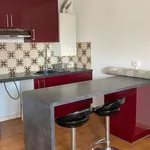 Rent 1 bedroom apartment of 30 m² in Hyères