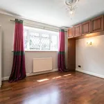 Rent 4 bedroom house in Bagshot