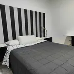 Rent a room of 55 m² in Madrid