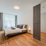 Miete 1 Schlafzimmer wohnung von 62 m² in Berlin