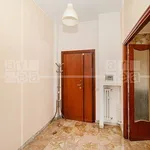 Rent 4 bedroom apartment of 90 m² in Roma