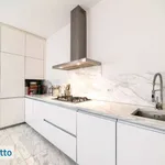 Affitto 6 camera appartamento di 145 m² in Florence