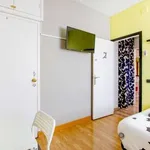 Rent a room of 80 m² in barcelona