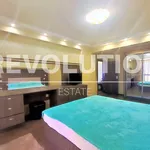 Rent 3 bedroom apartment of 140 m² in Ален мак