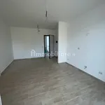 Rent 2 bedroom apartment of 60 m² in Latina