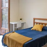 Rent a room of 240 m² in murcia