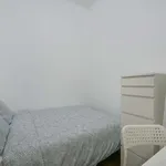 Rent a room in lisbon