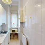 Rent 2 bedroom apartment of 70 m² in Milano