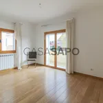 Rent 1 bedroom house of 202 m² in Odivelas