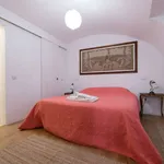 Rent 1 bedroom apartment of 62 m² in lisbon