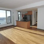 Rent 2 bedroom apartment in Manhattan