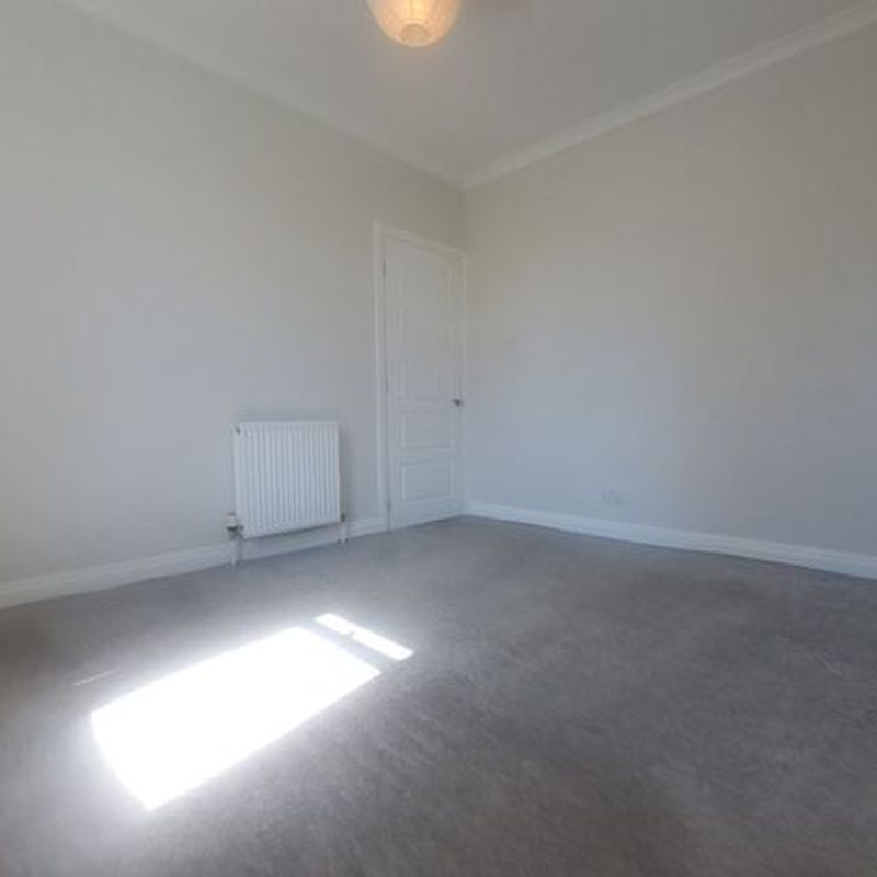 Flat to rent in Kelvin Street, Largs, North Ayrshire KA30