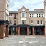 Rent 3 bedroom flat in London