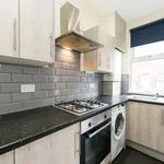 Rent 3 bedroom house in Leeds