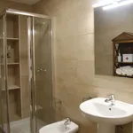 Alquilo 5 dormitorio apartamento de 75 m² en Seville