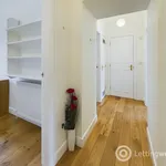 Rent 2 bedroom apartment in Edinburgh