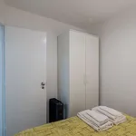 Rent 1 bedroom apartment of 30 m² in lisbon