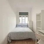 Rent a room in lisbon